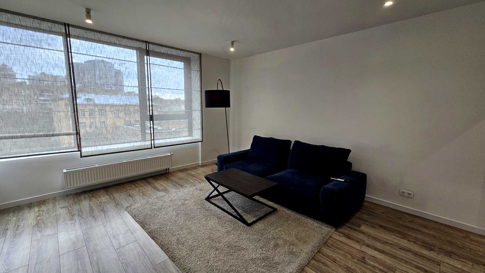 1878824235065670