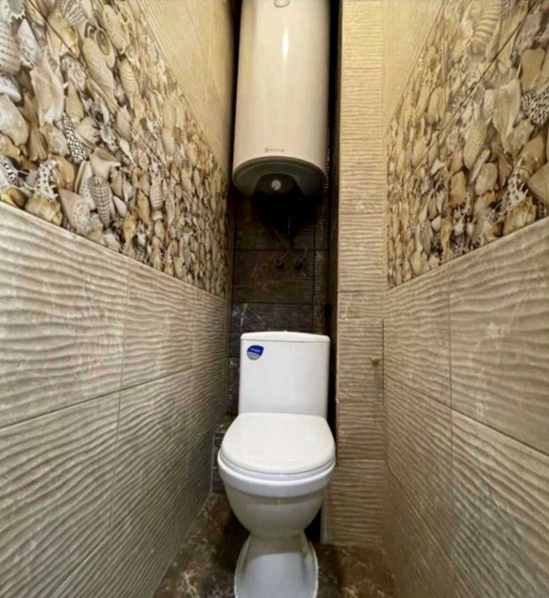 1878824288102618