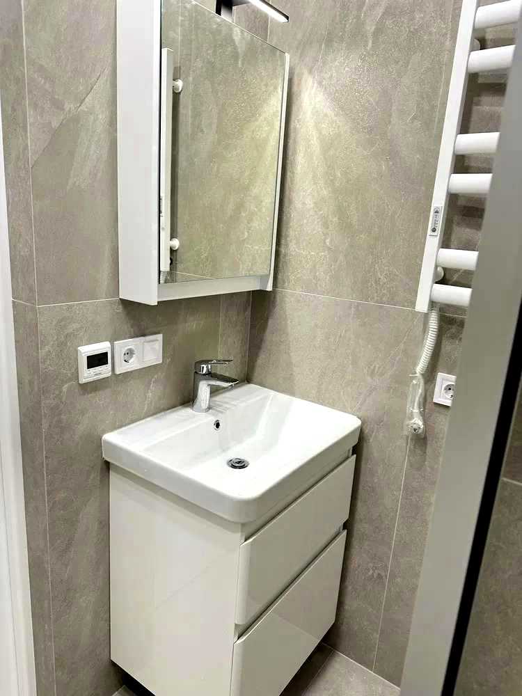 1878824638795529
