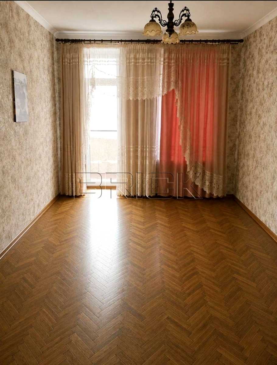 1878824867186751