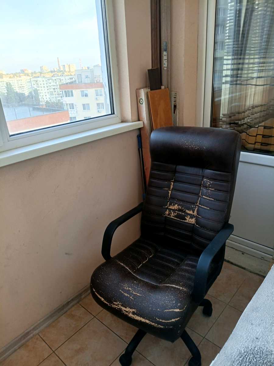 1878825912945203