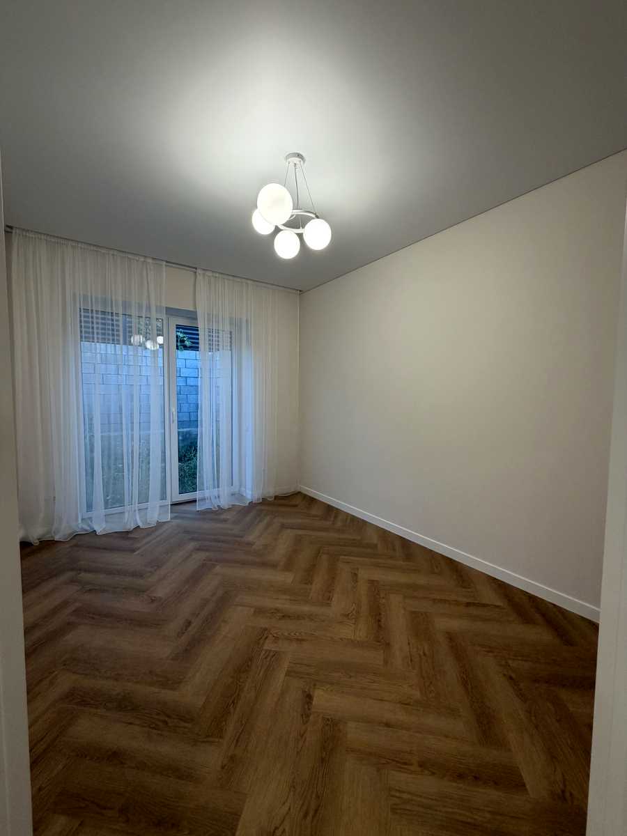 1878827666634760