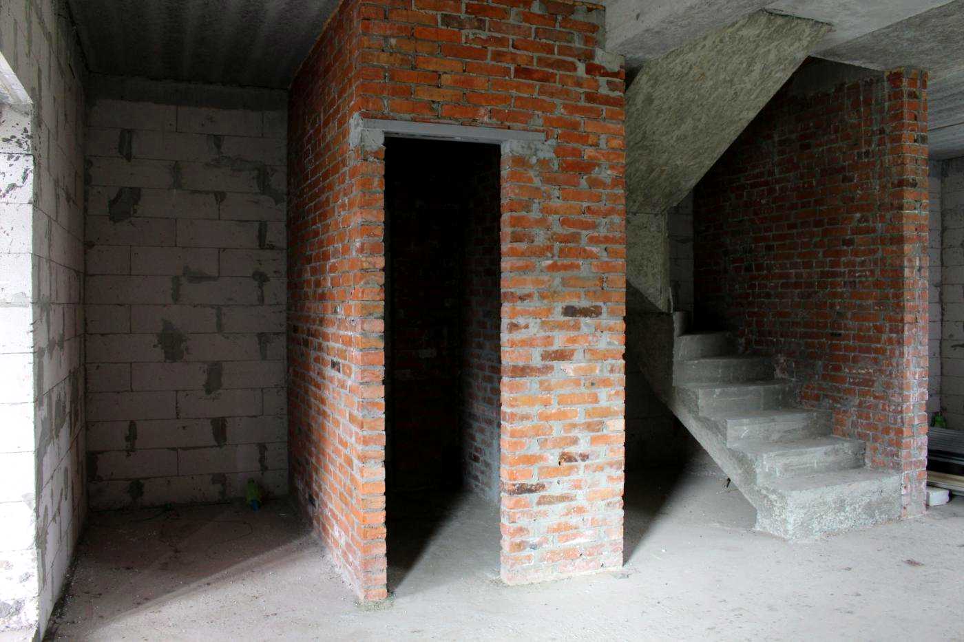 1878827684871849