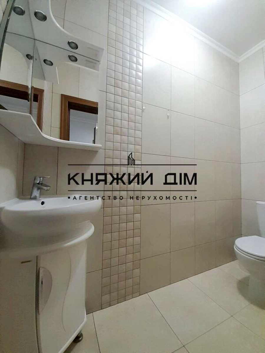 1878828908756349