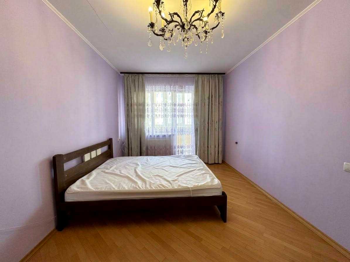 1878829275558869