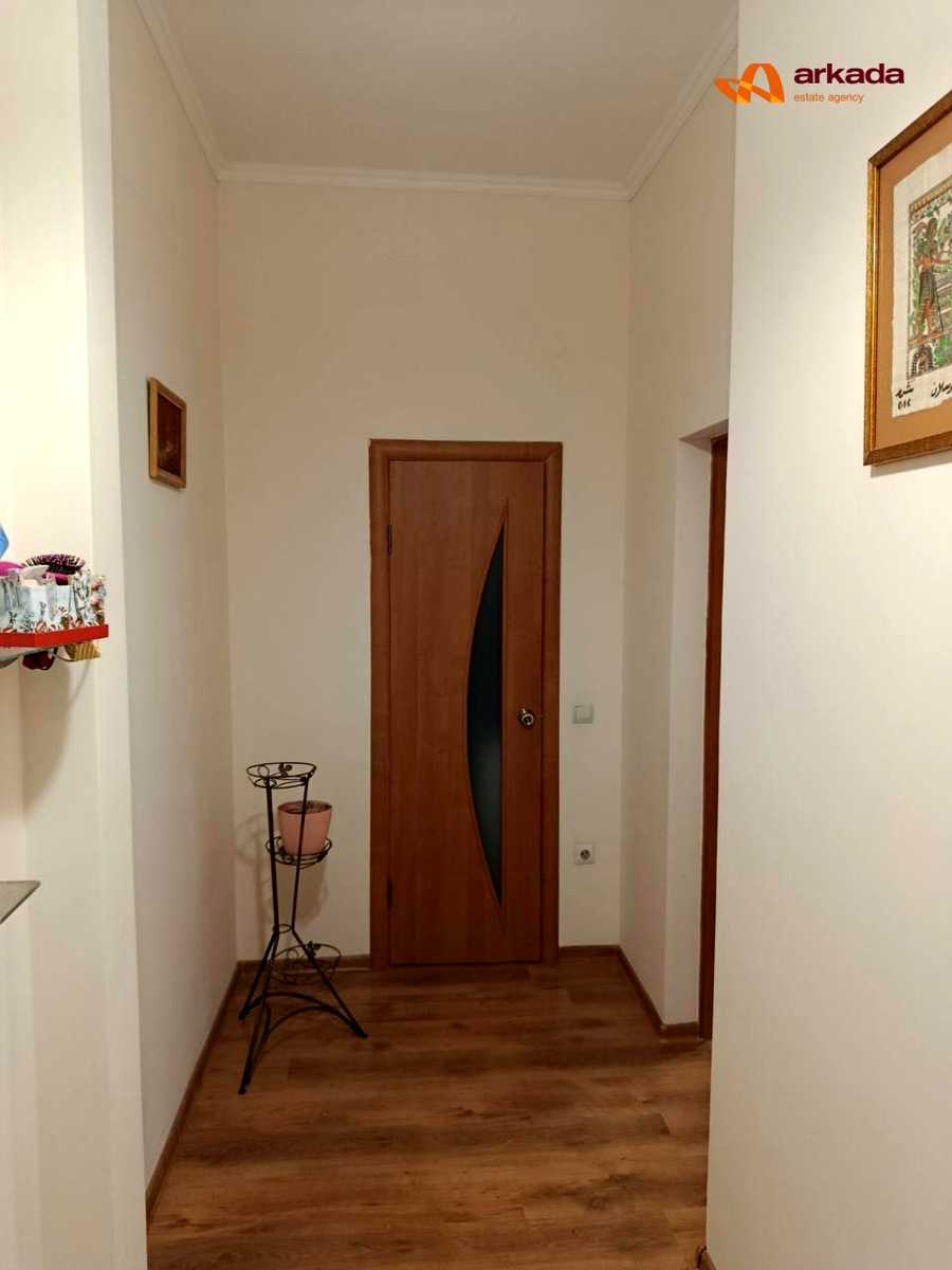 1878829370804810