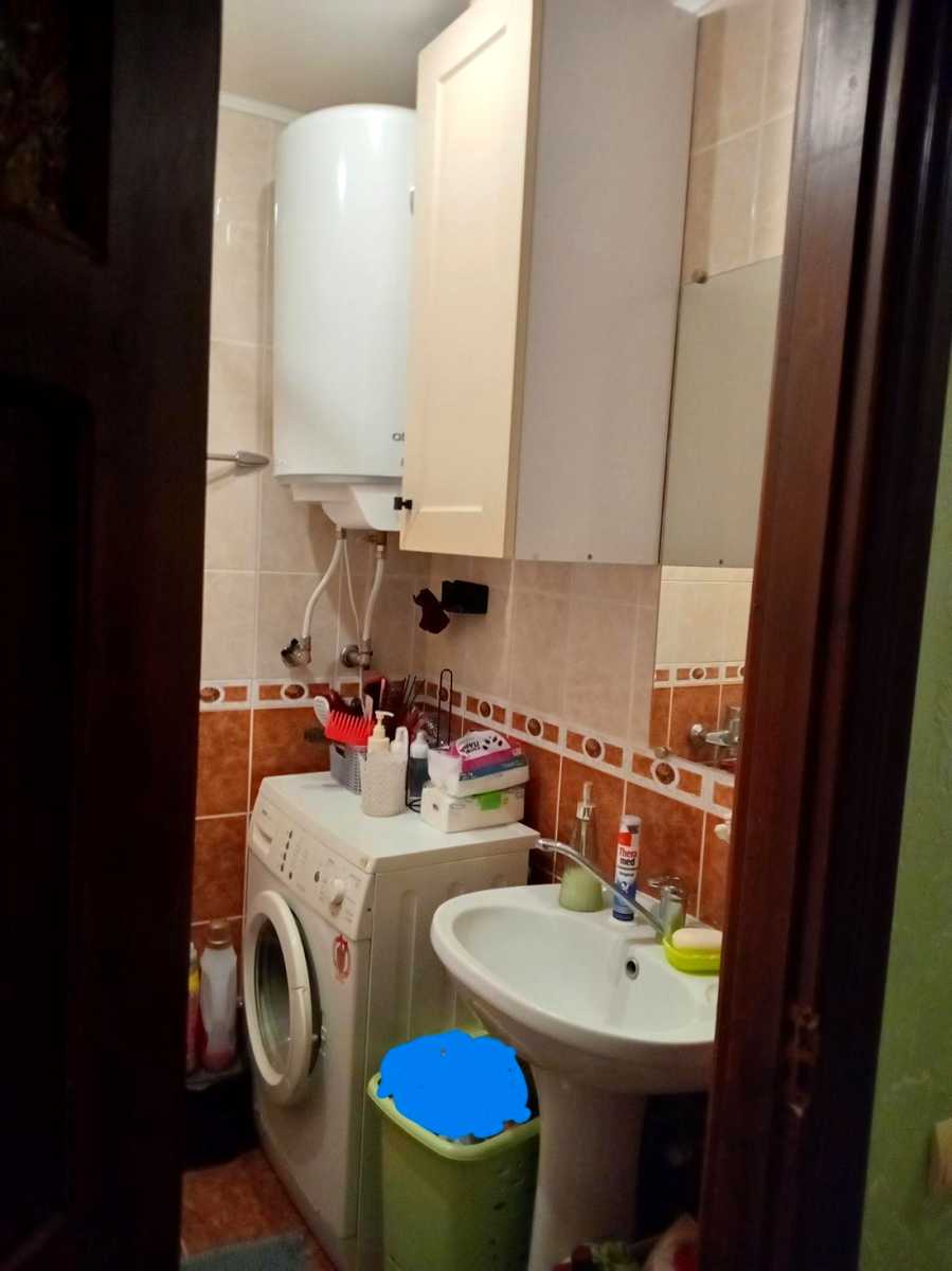 1878829546461863
