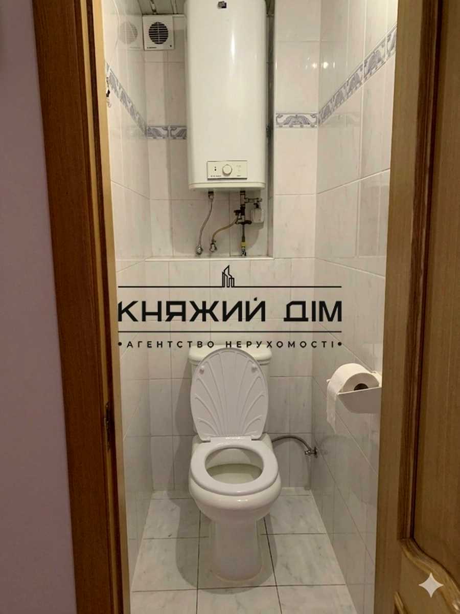 1878829784618460