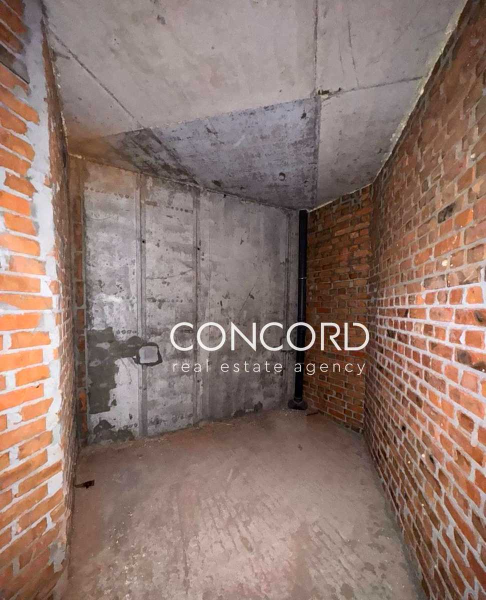 1878830582085385