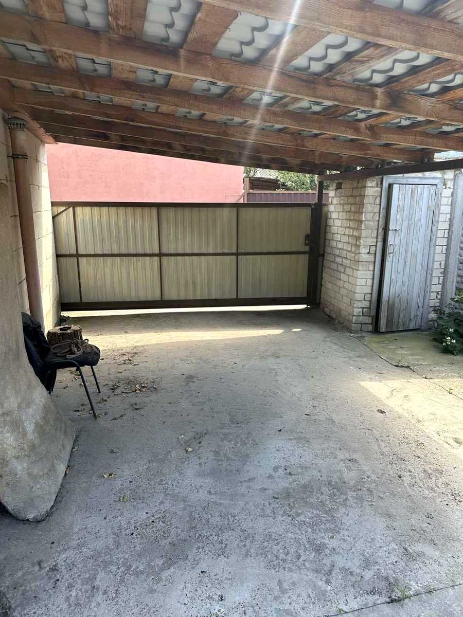 1878831152363672