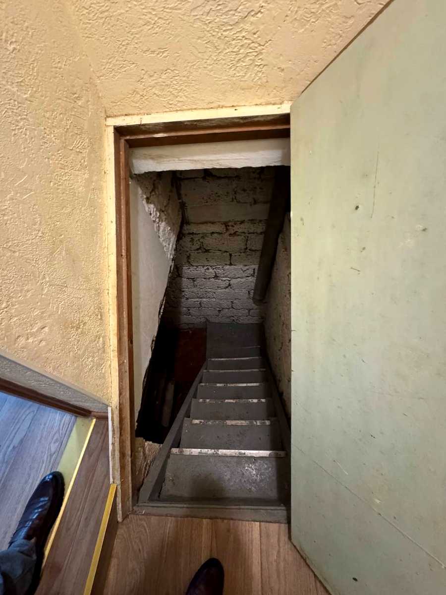 1878831616275984