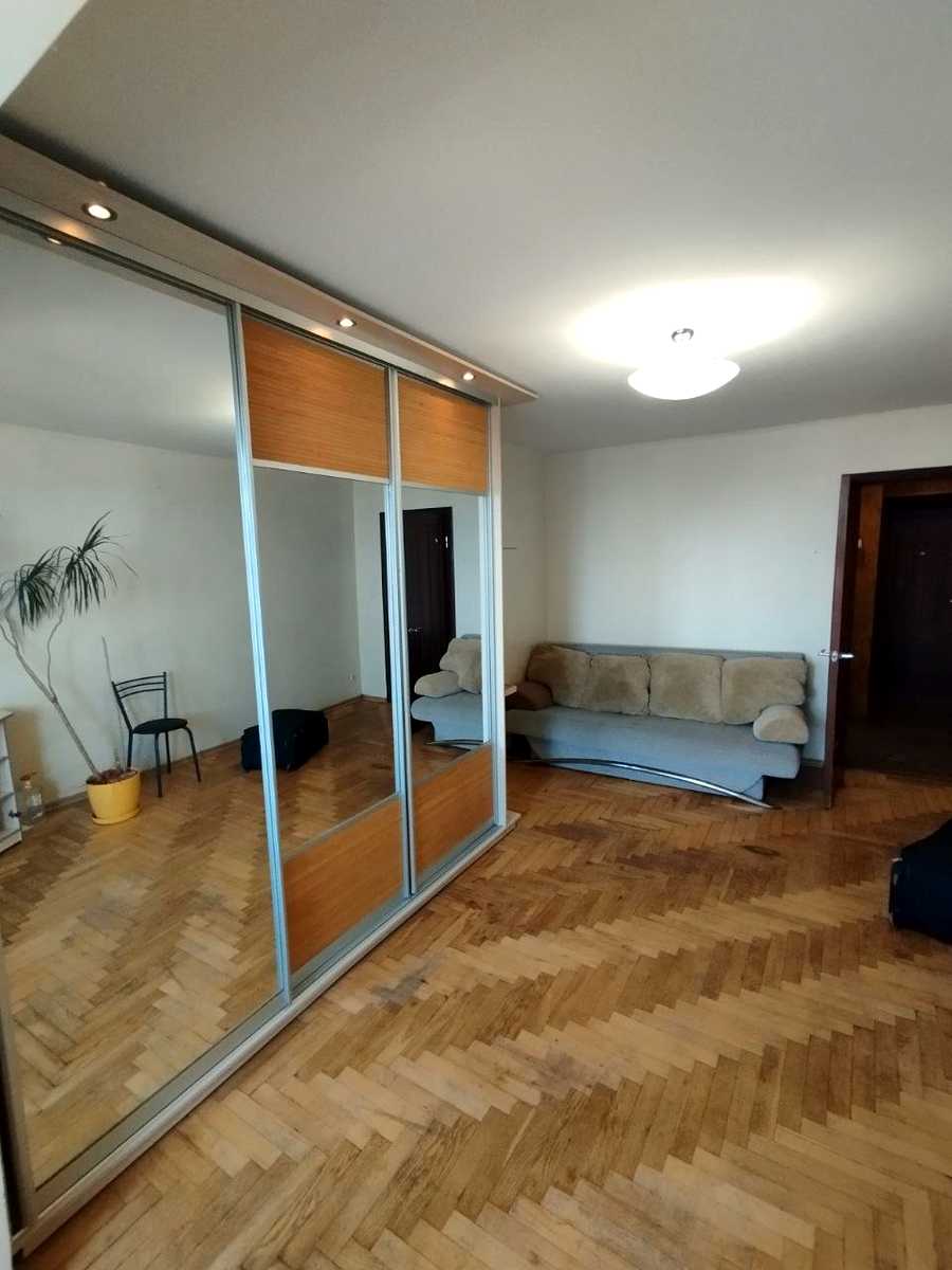 1878832459901713