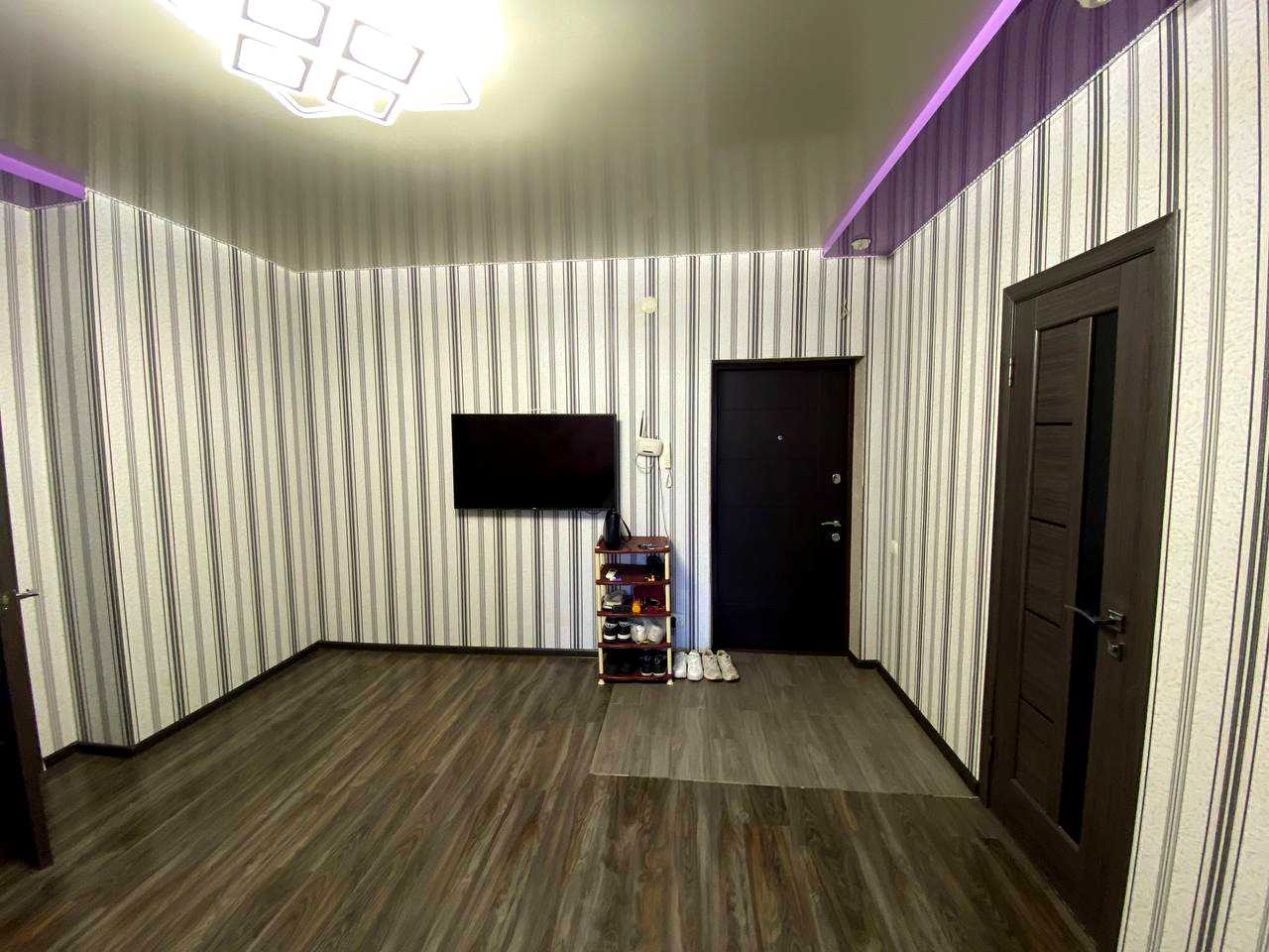 1878832627468600