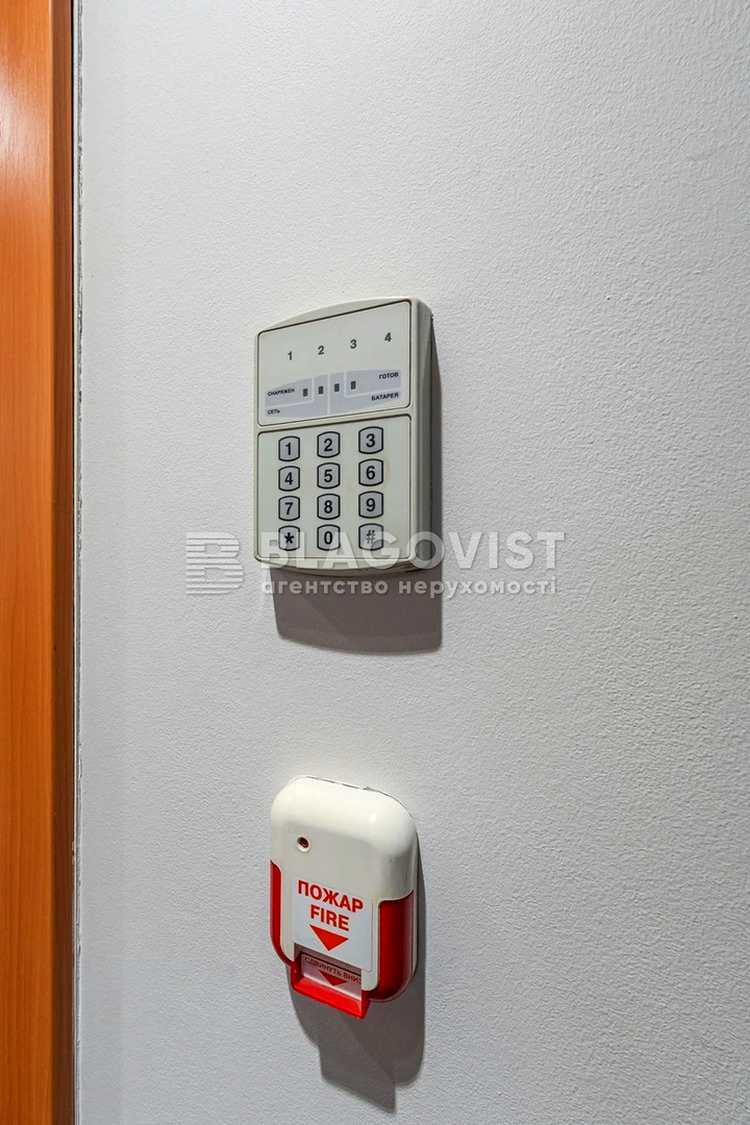 1878832698156721
