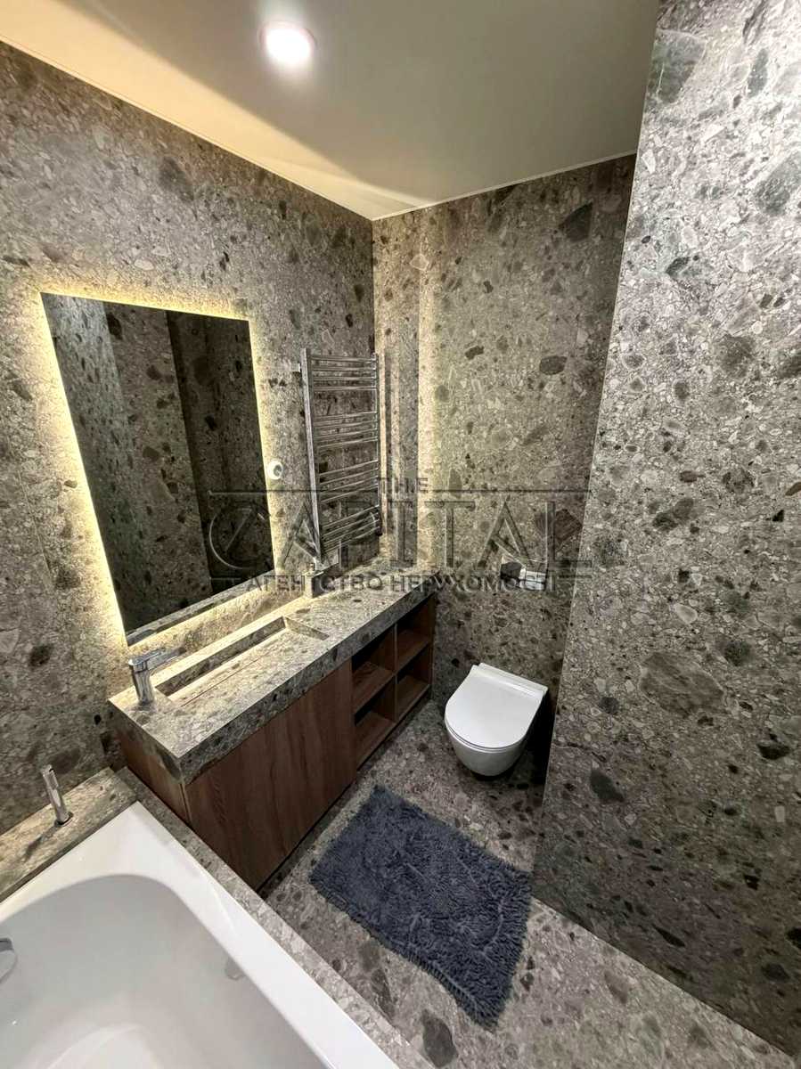 1878833338997407
