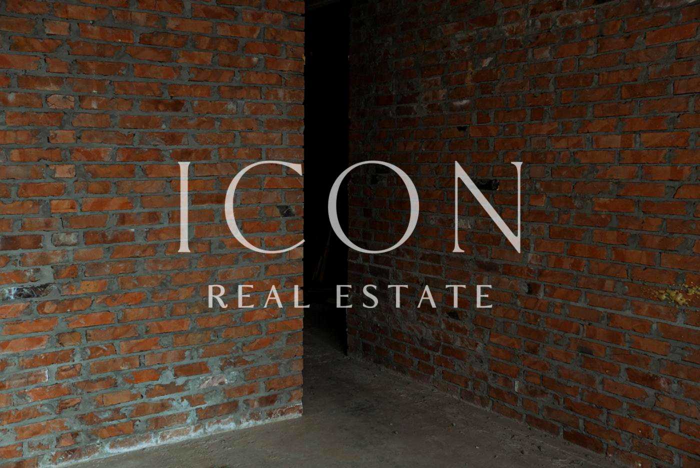 1878833389210182