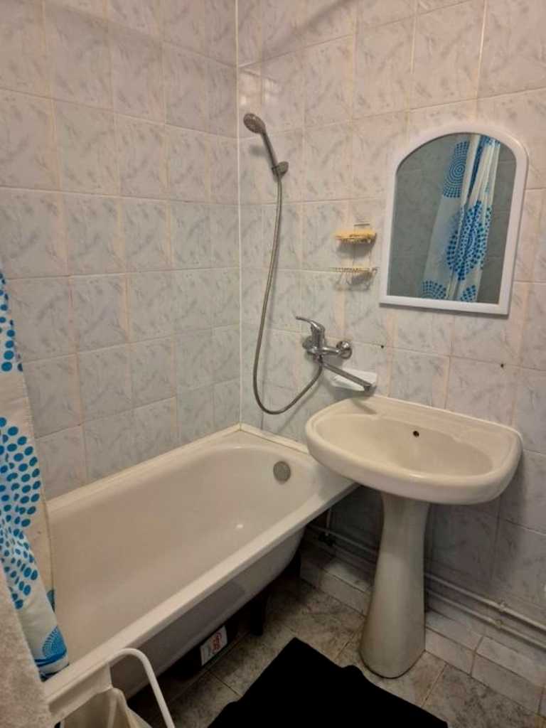 1878833885445668