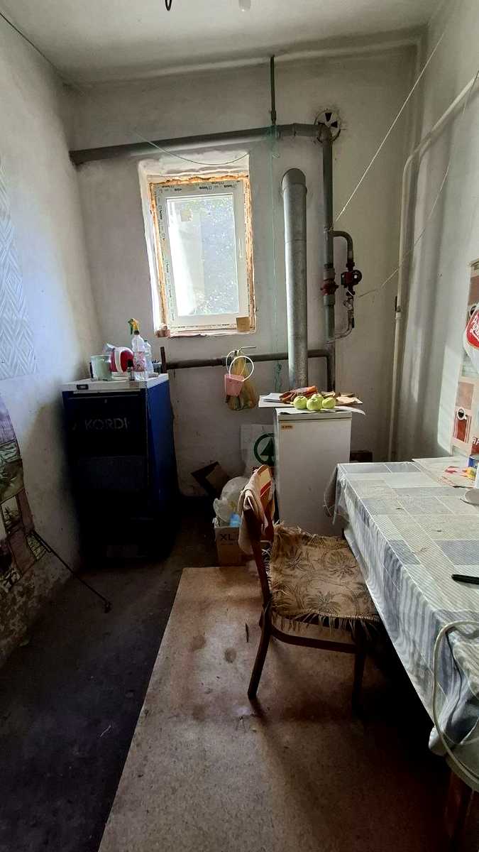 1878834280872652