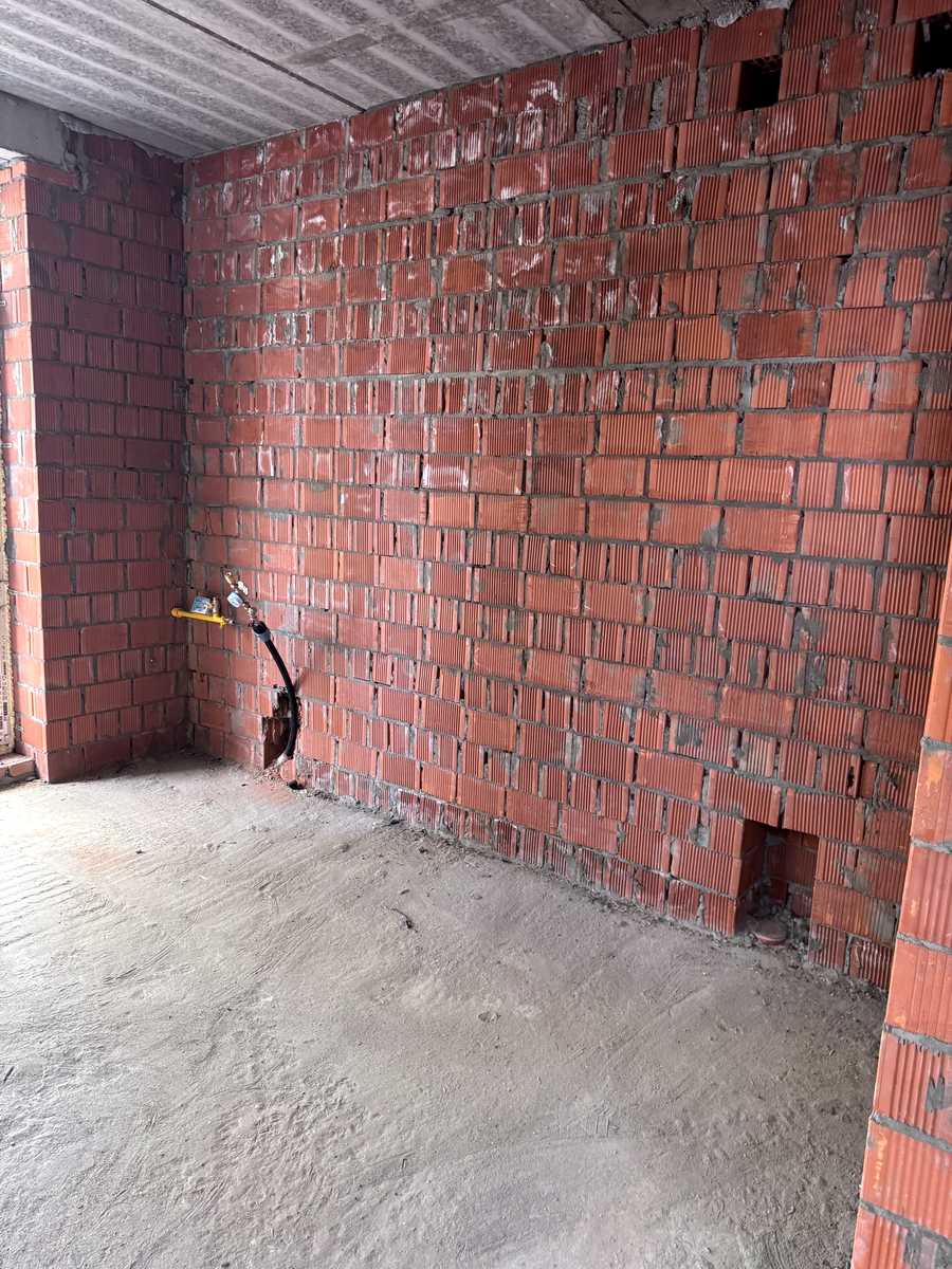 1878834995384680