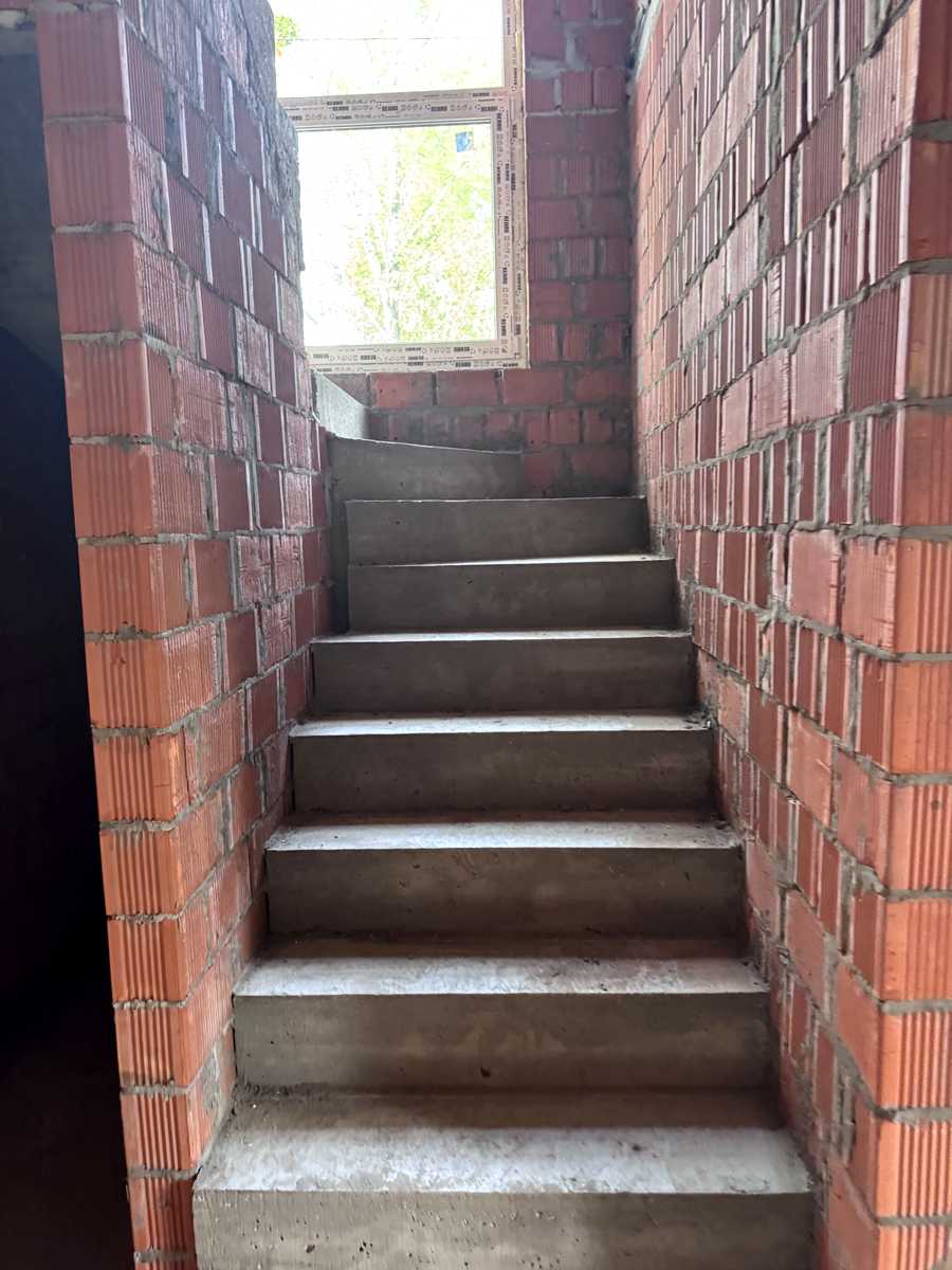 1878835013010125