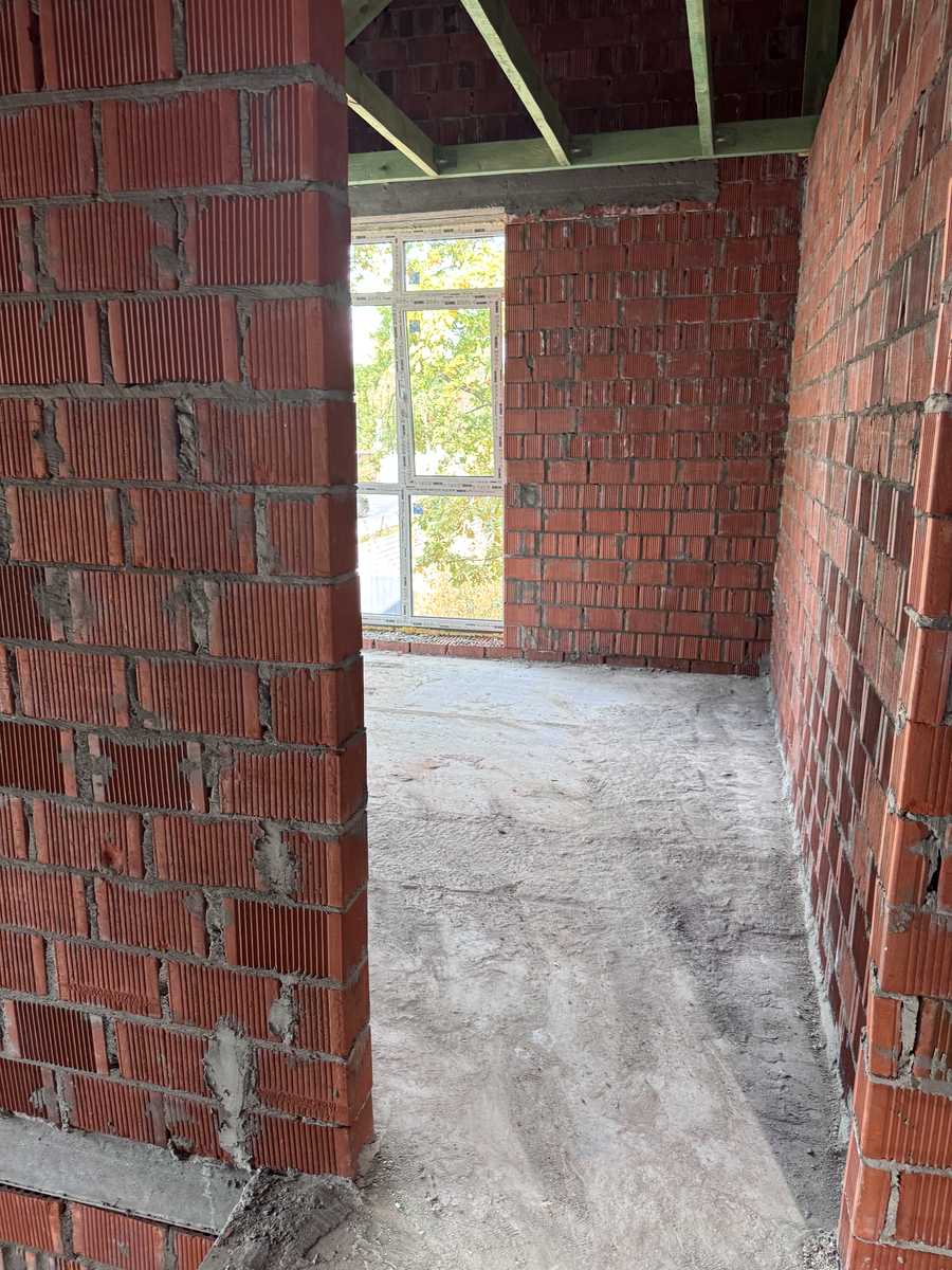 1878835021480379