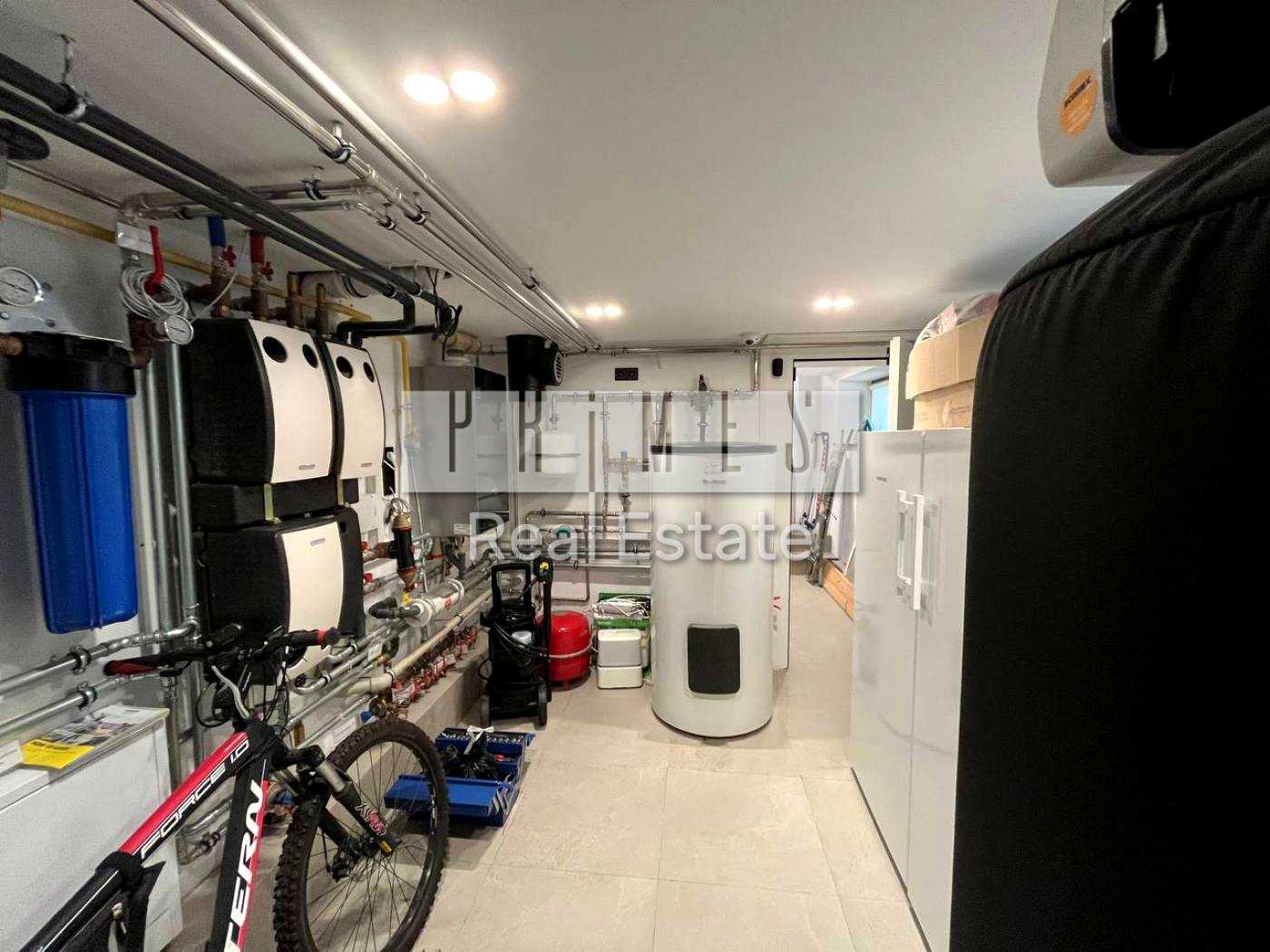 1878835031429522