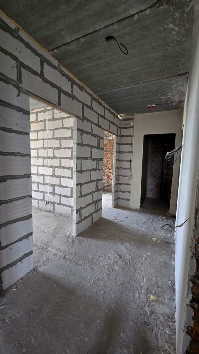 1878835041775382