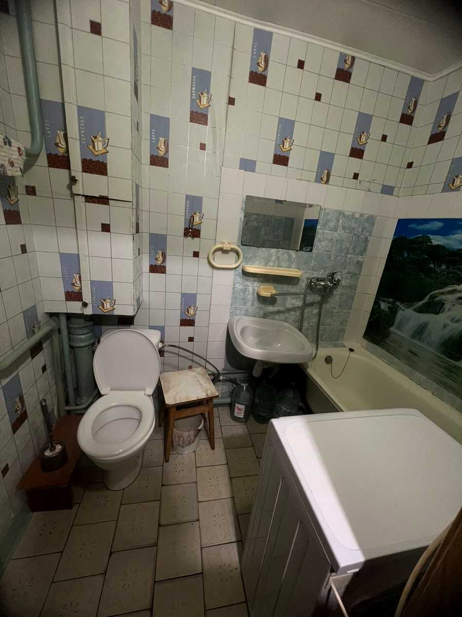 1878835100870227