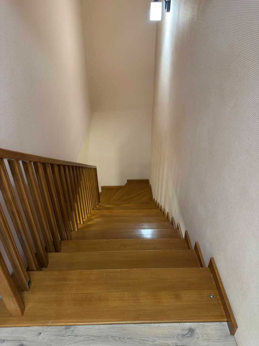 1878835122759831