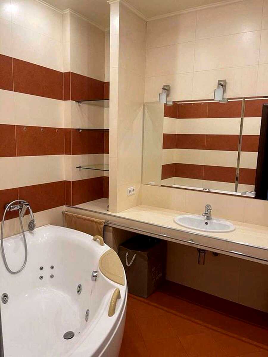 1878835424802622