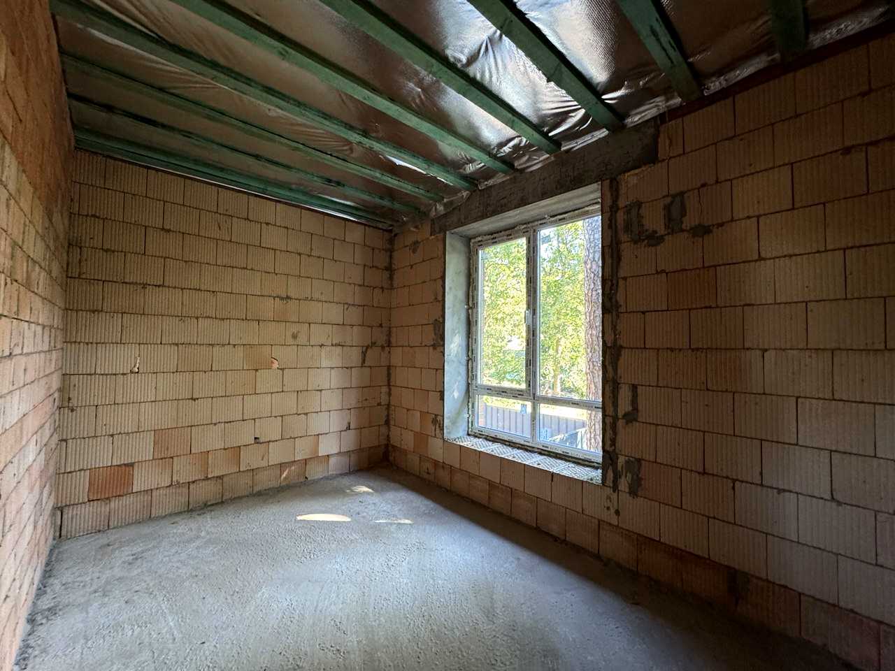 1878836804668473