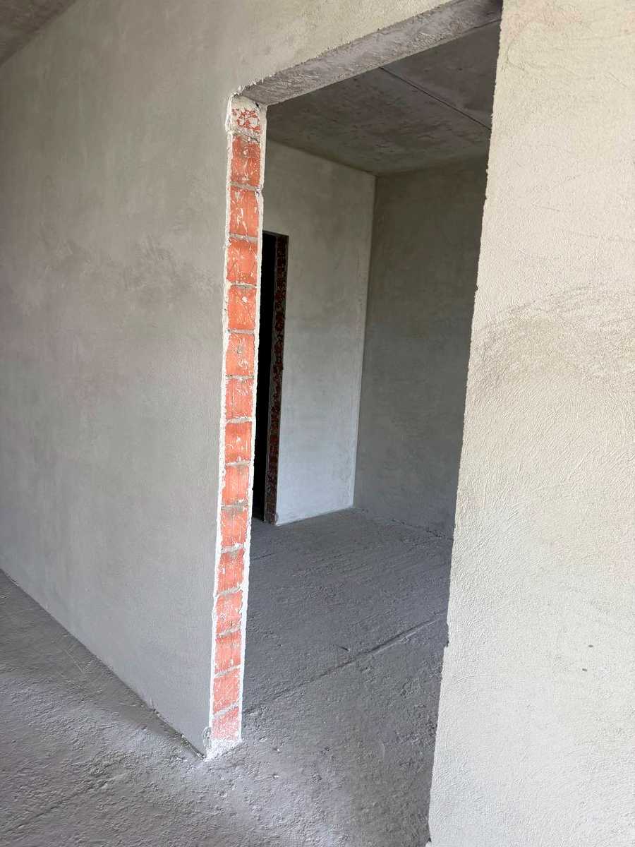 1878837131992457