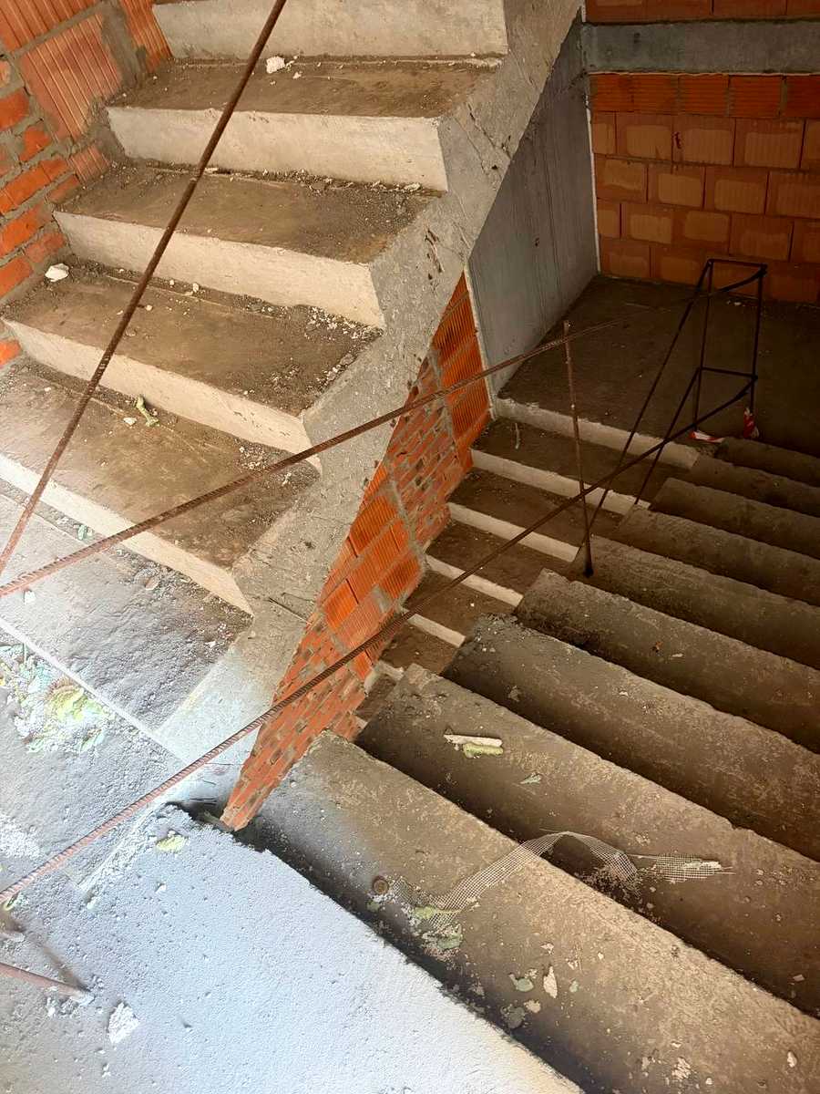 1878837132796218