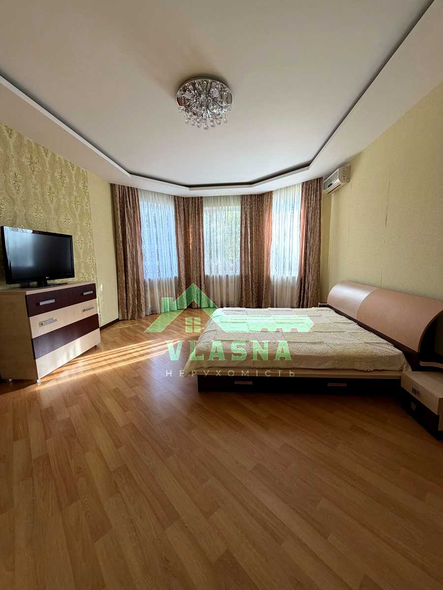 1878837274257968