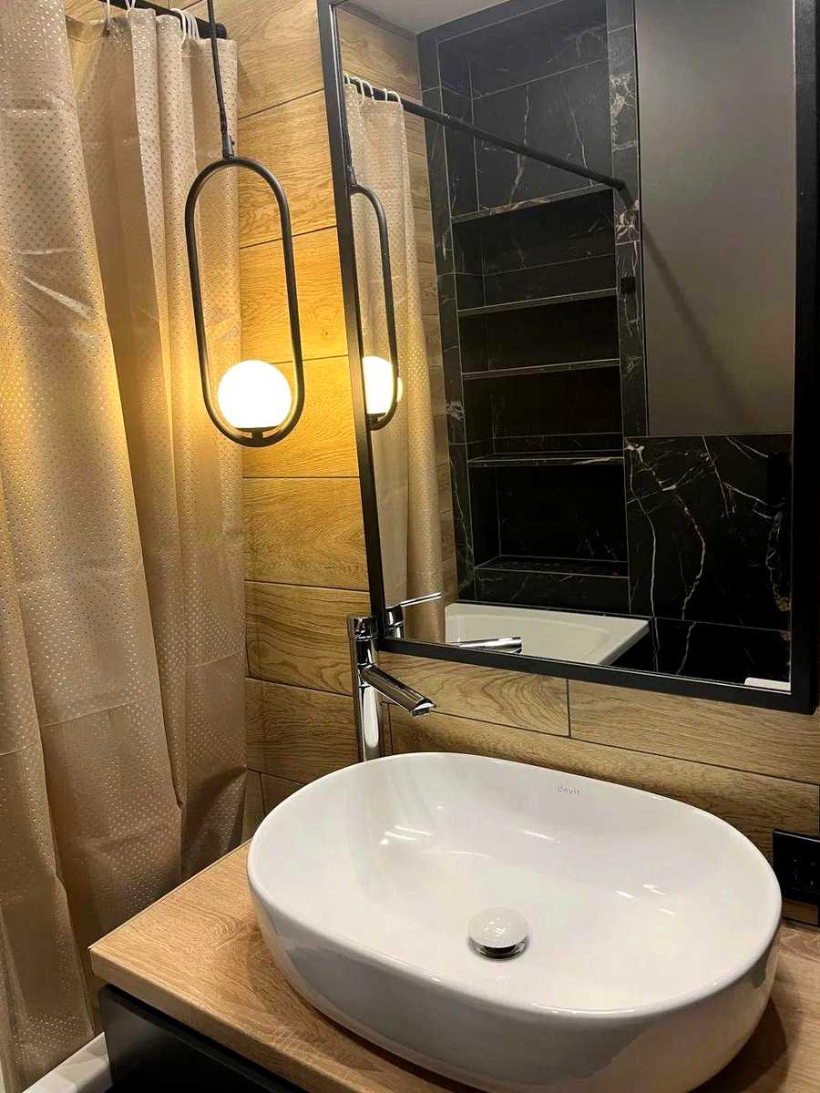 1878837395282364