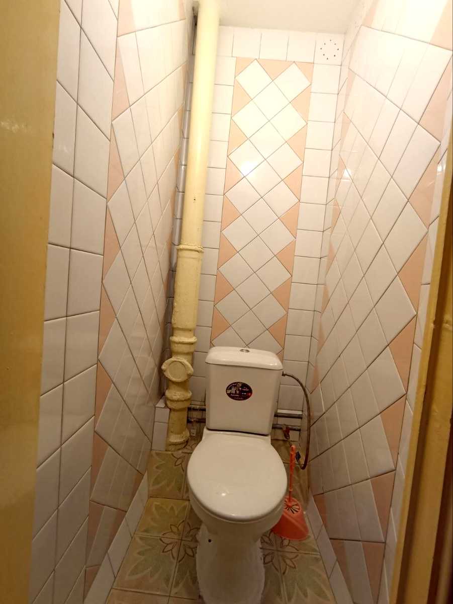 1878837681028974