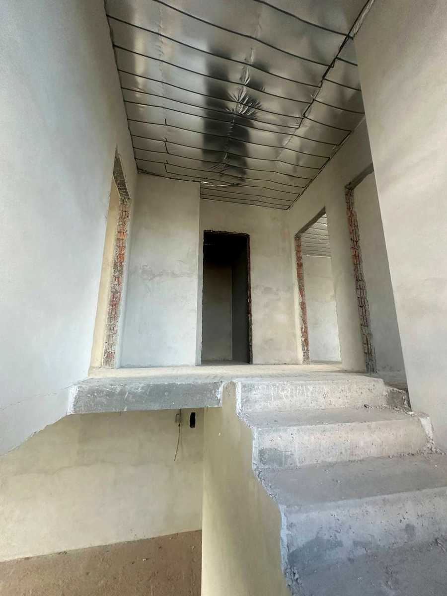 1878837846168354