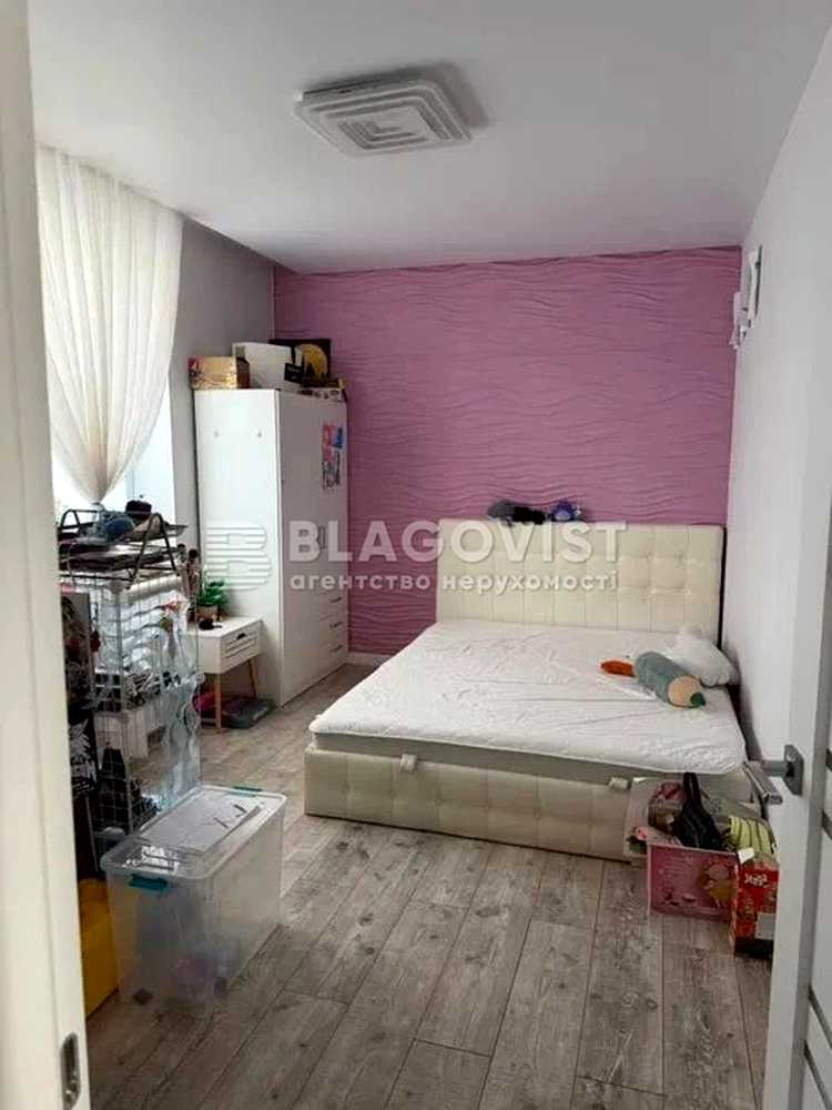 1878838018462253