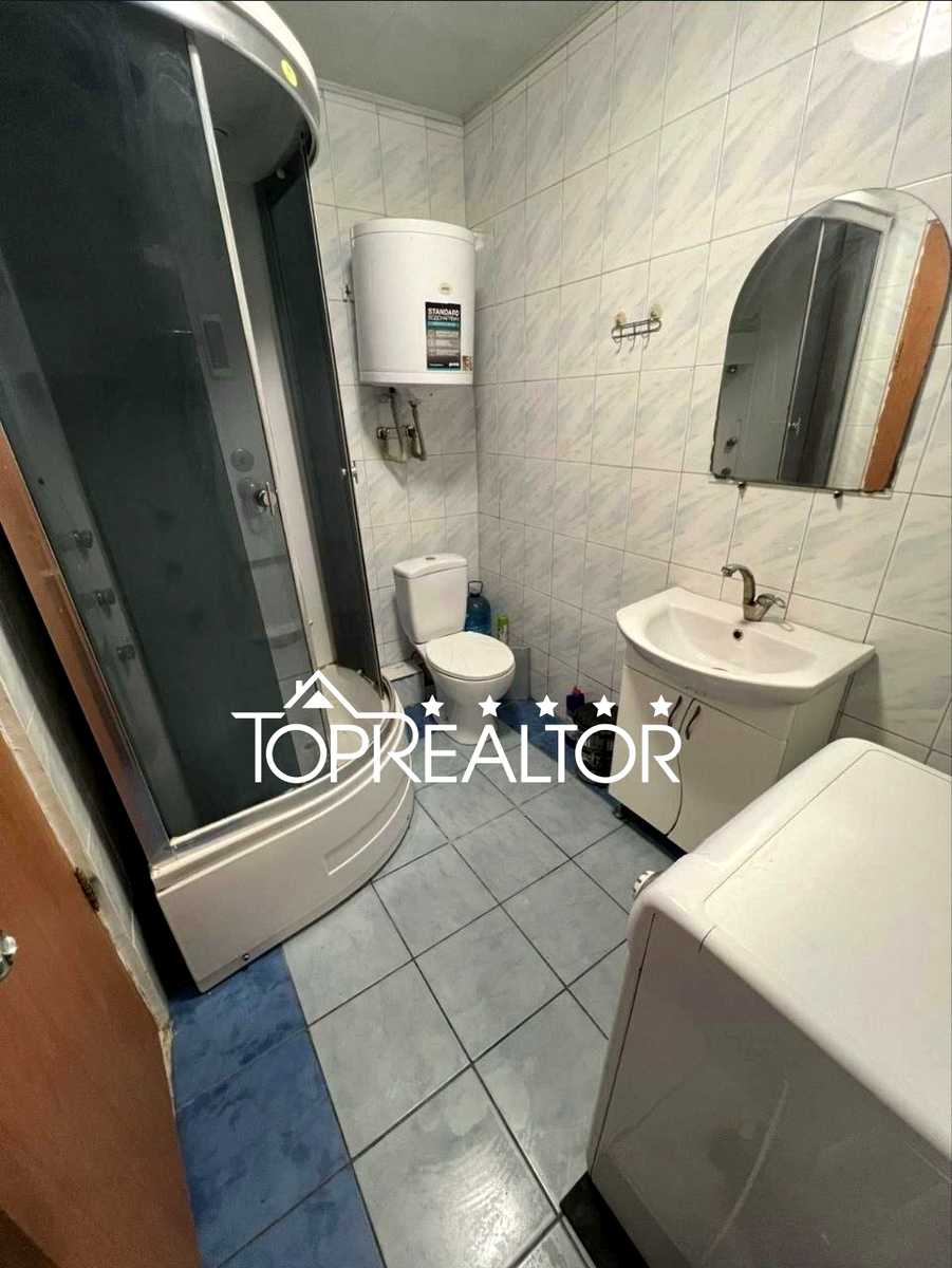 1878838992167413