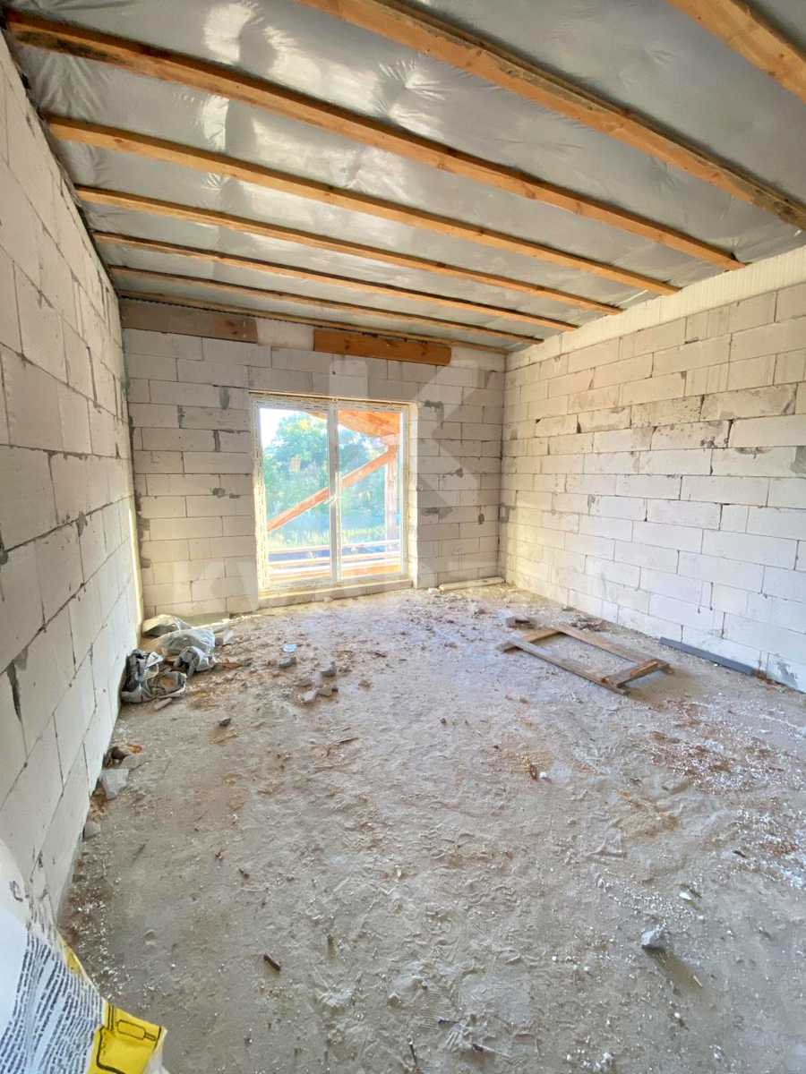 1878840427416675