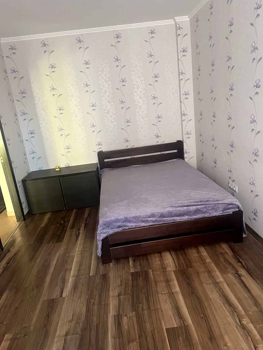 1878841714909827