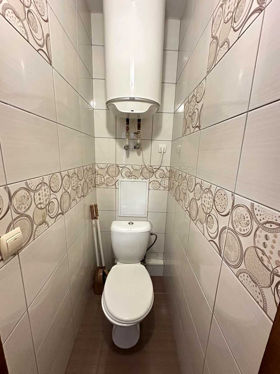 1878841745592111