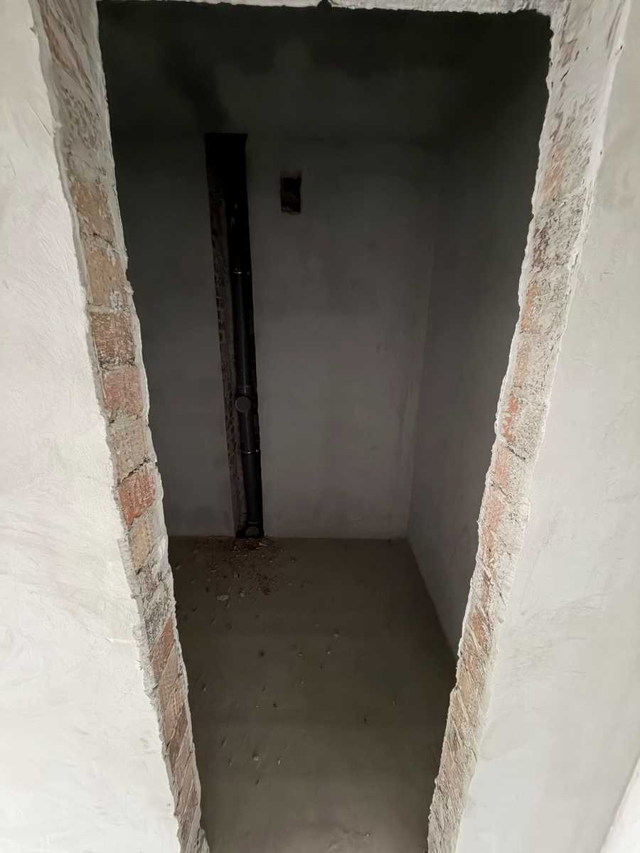 1878842861285818