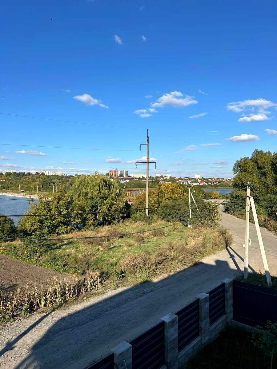 1878843201033029