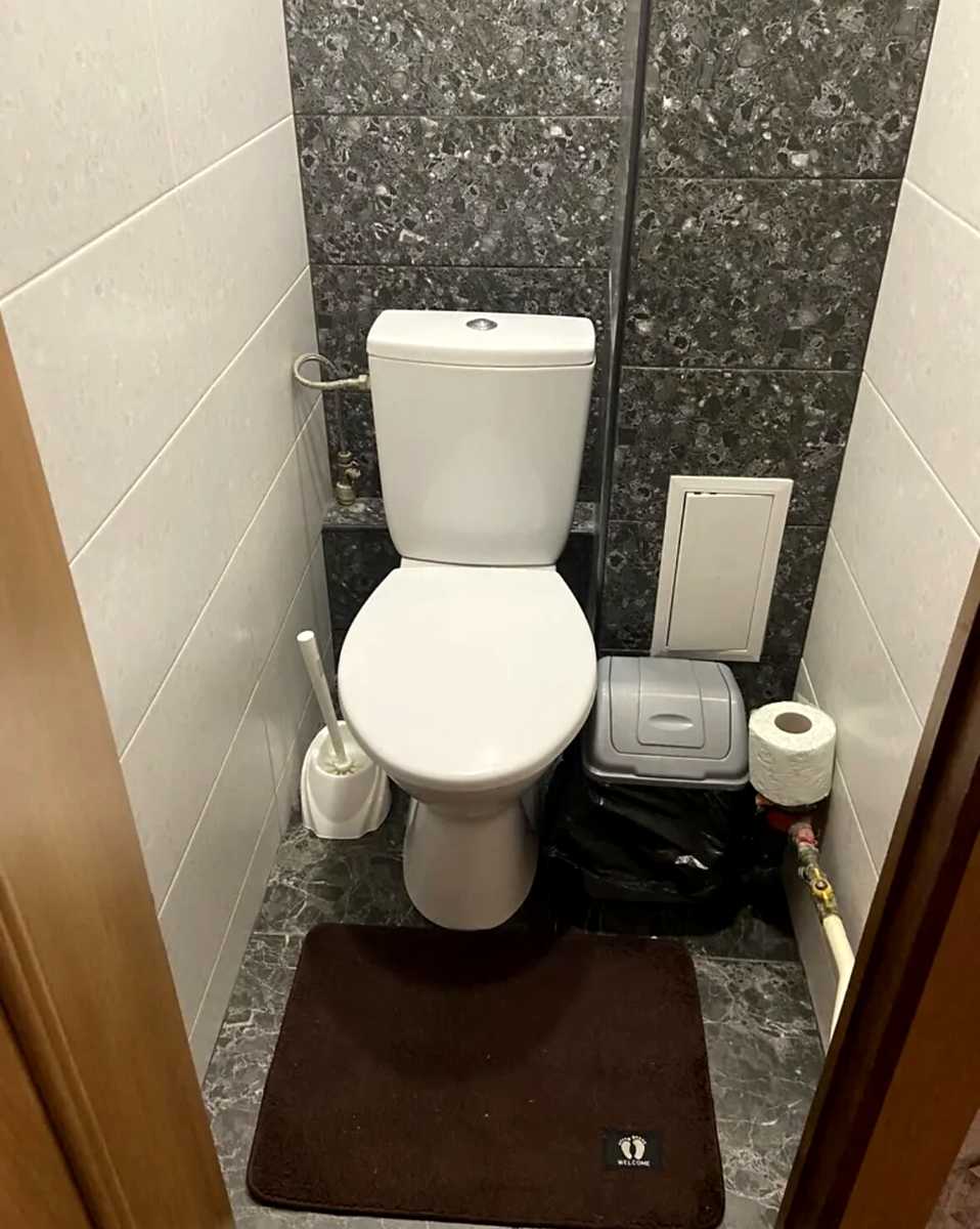 1878843233221393