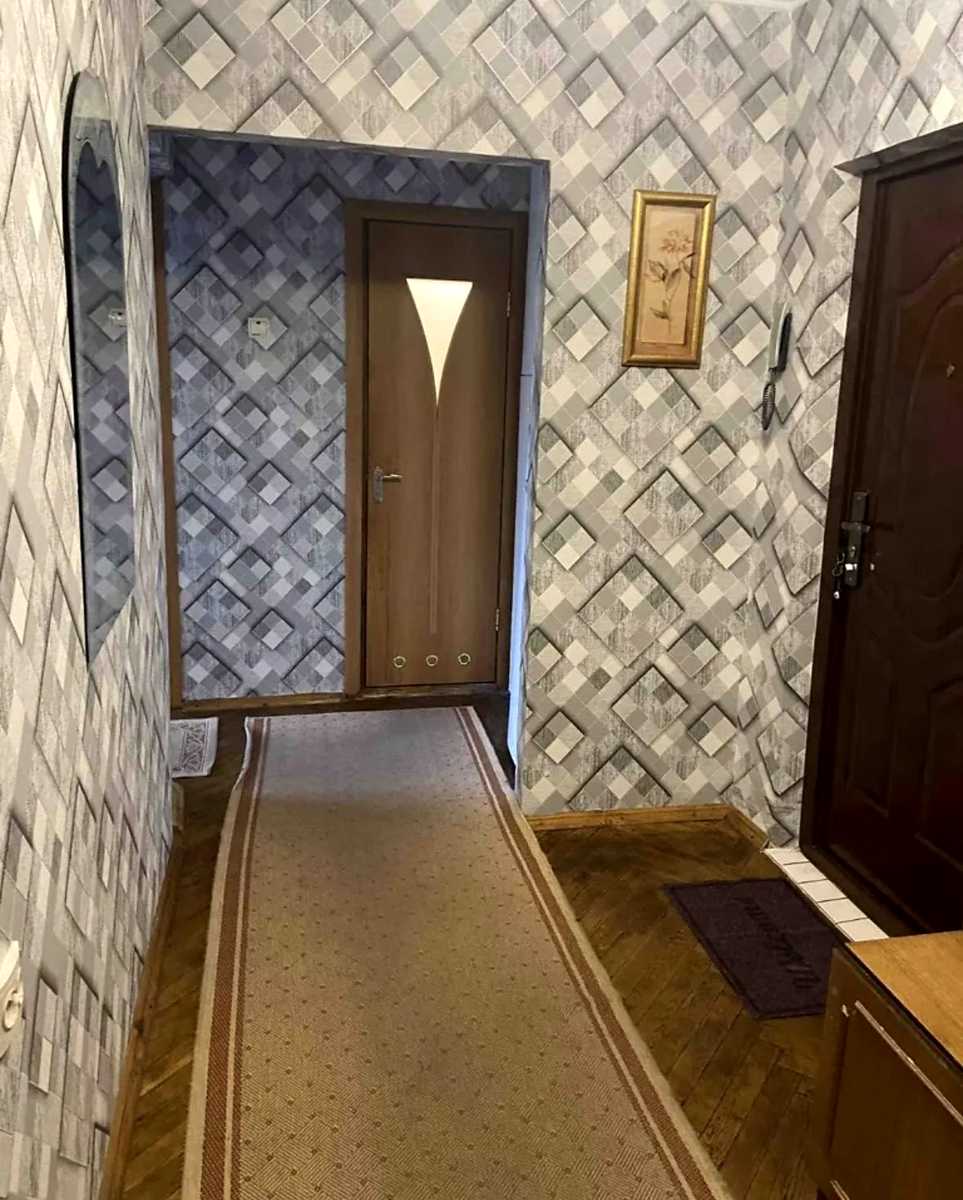 1878843234800721