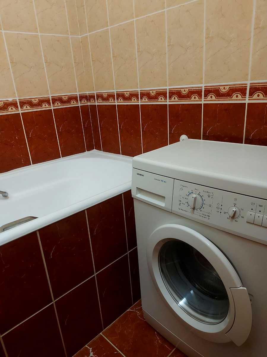 1878843255670227