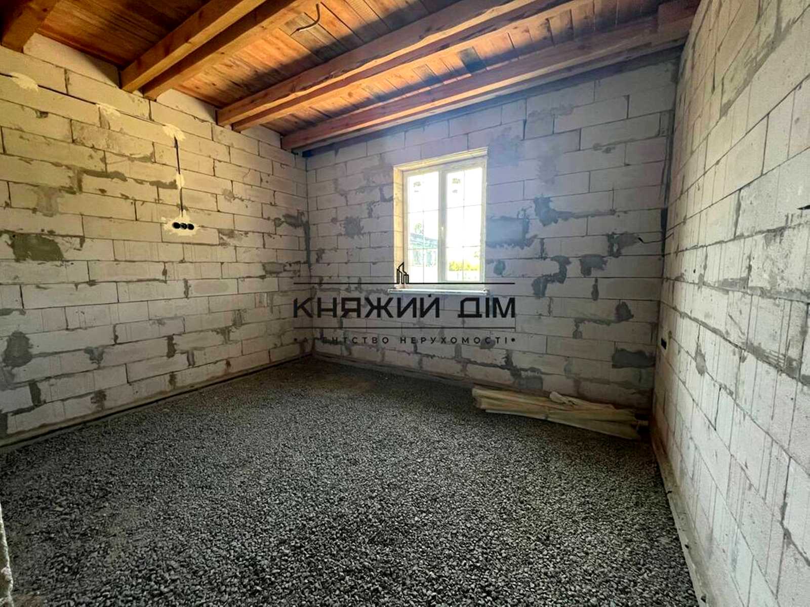1878843305040891
