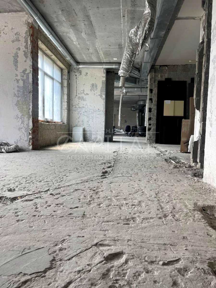 1878843630476233