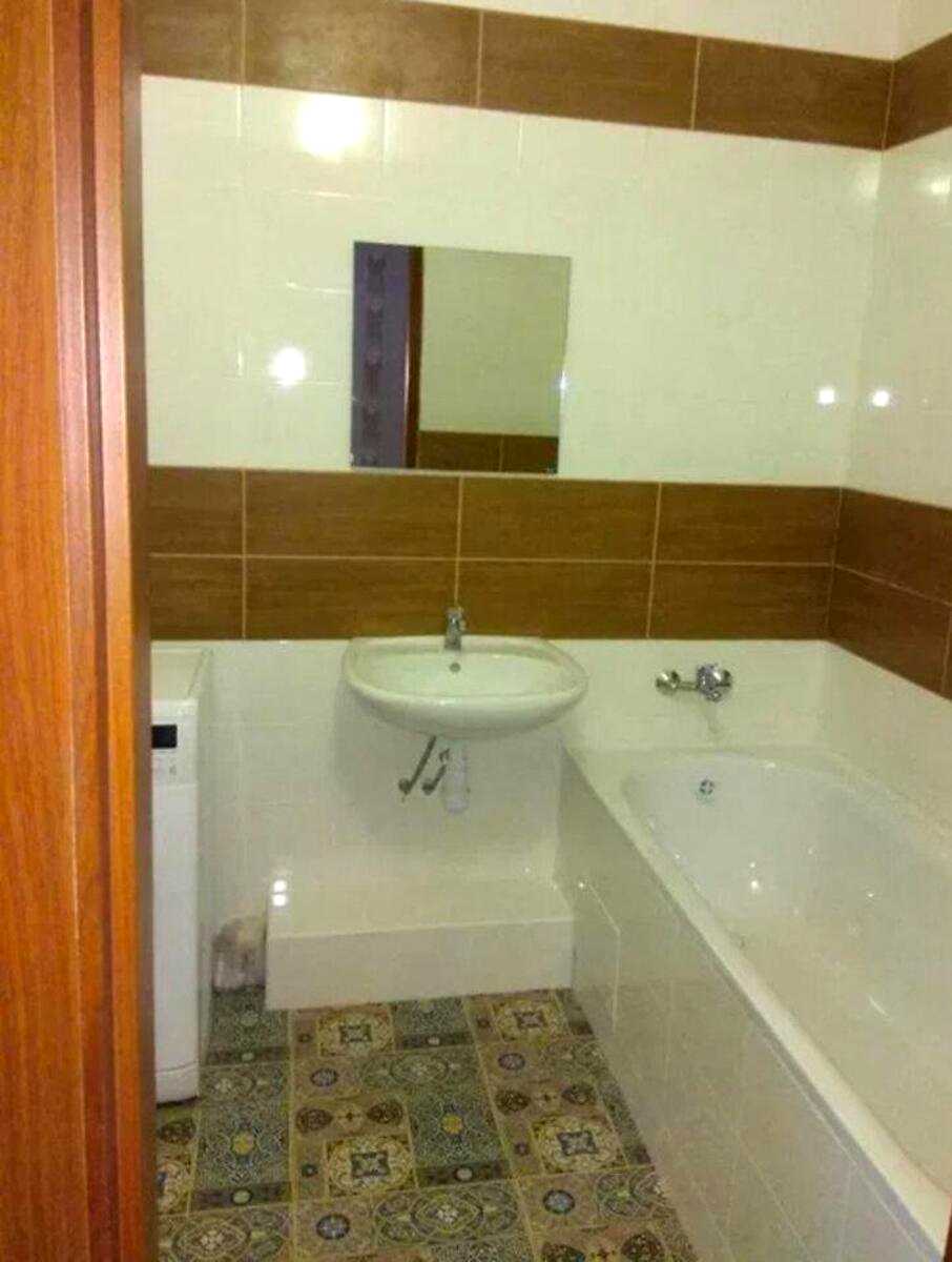 1878844295370877